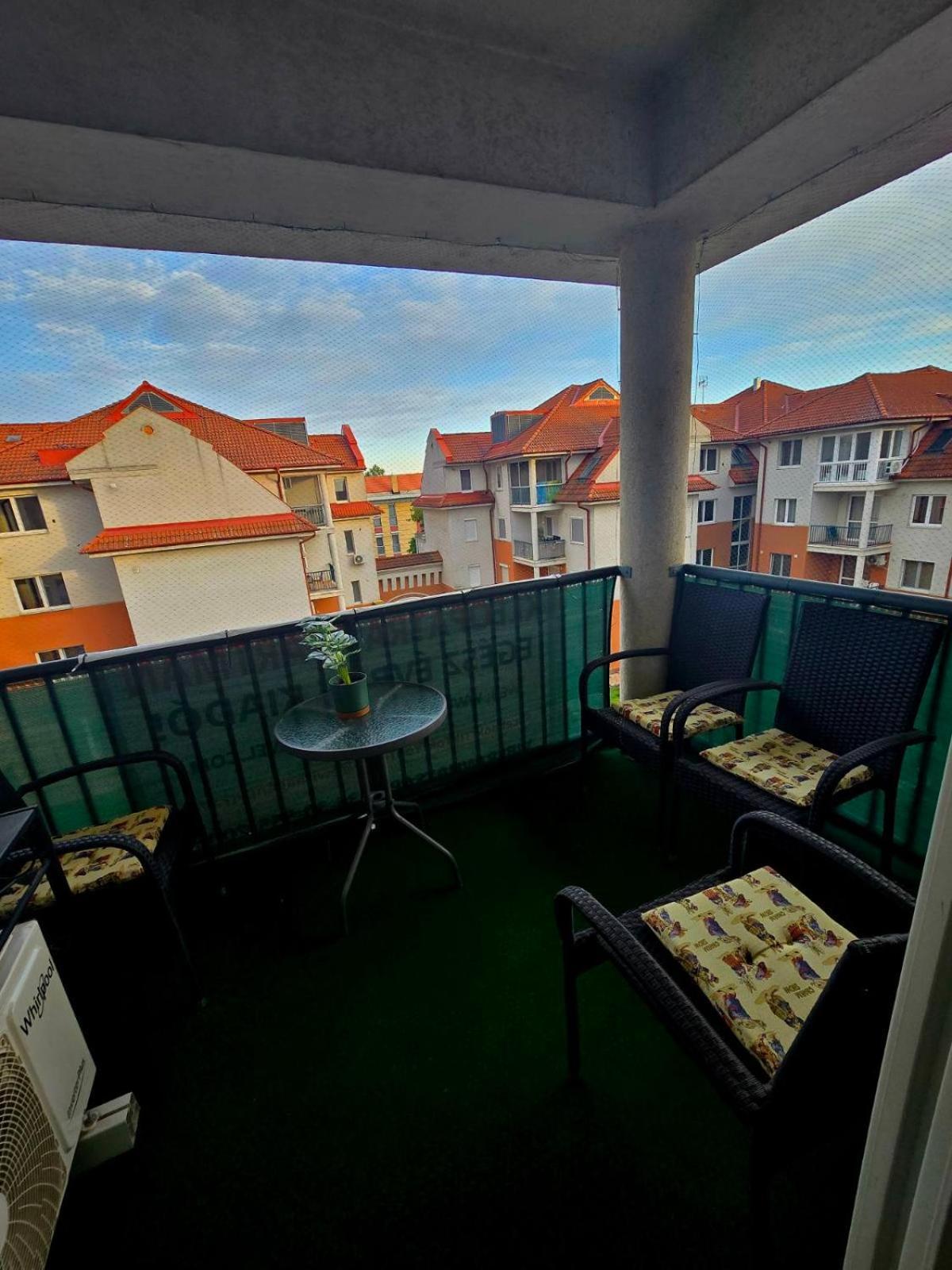 Kleopatra Apartman Hajduszoboszlo Exterior photo