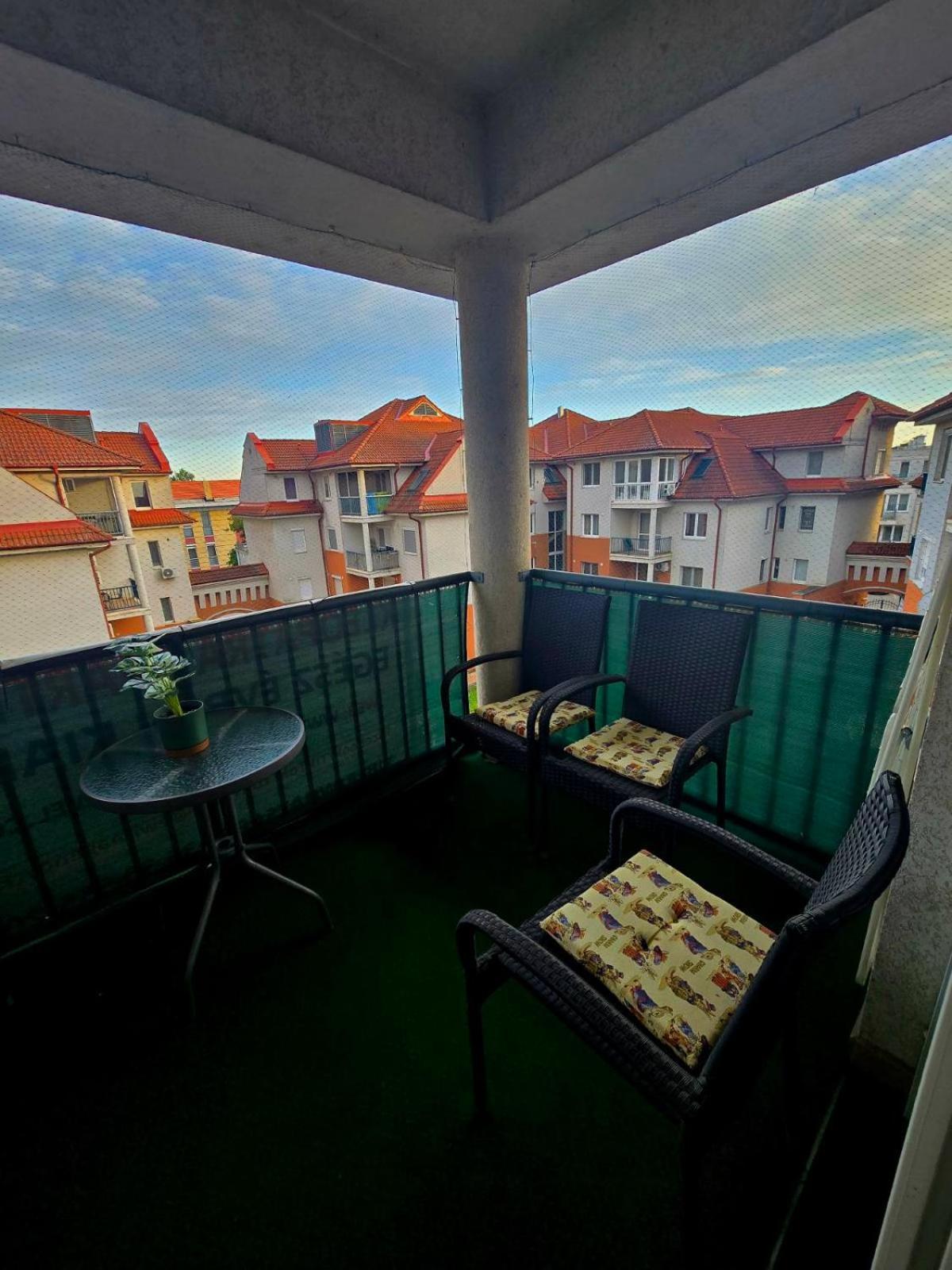 Kleopatra Apartman Hajduszoboszlo Exterior photo